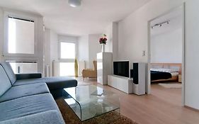 Cosy Apartment In Perfect Location